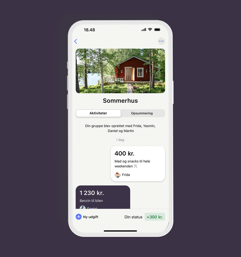 Billede der viser 'del udgifter' funktionen i MobilePay på en telefon på en lilla baggrund